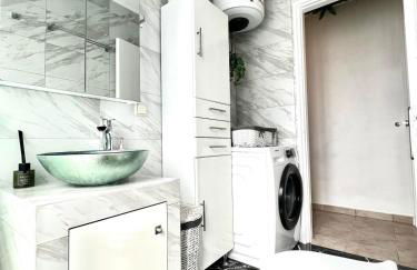 Jungle In The City ,Corfu - Kanoni - Foto 9