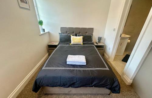 Spectacular Modern, Private Apartment,15 Mins To Central London - Photo 4