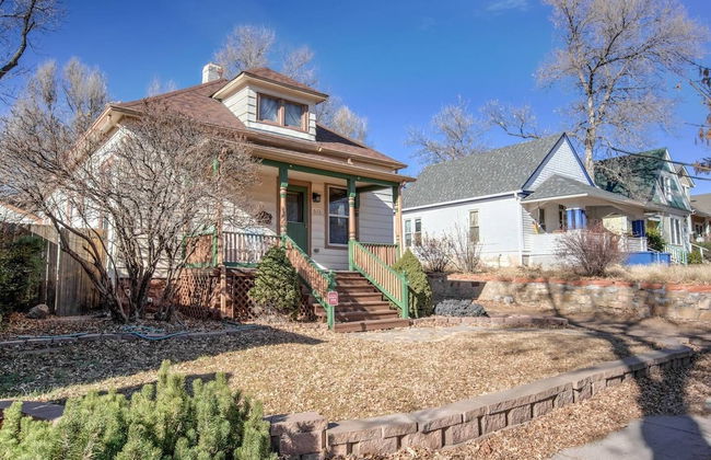 Pet Friendly 1900 Classic 3 Bedroom Value - Photo 31