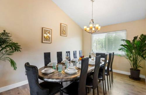 6 Beds 3 Baths Pool BBQ Near the Strip - Foto 29