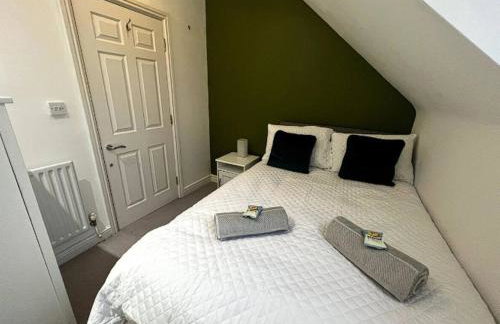 Queen Anne Court-FREE PARKING By Prescott Apartments - Photo 15