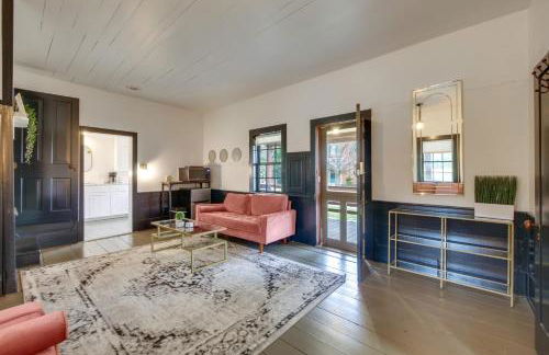 Quaint Winesburg Cottage with Porch and Pond! - Foto 4