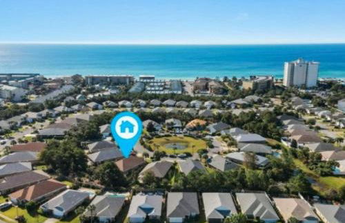 Beautiful Pet Friendly Home! Tropical Pool, Optional Golf Cart & Pool Heat, Minutes to Beach - Foto 66