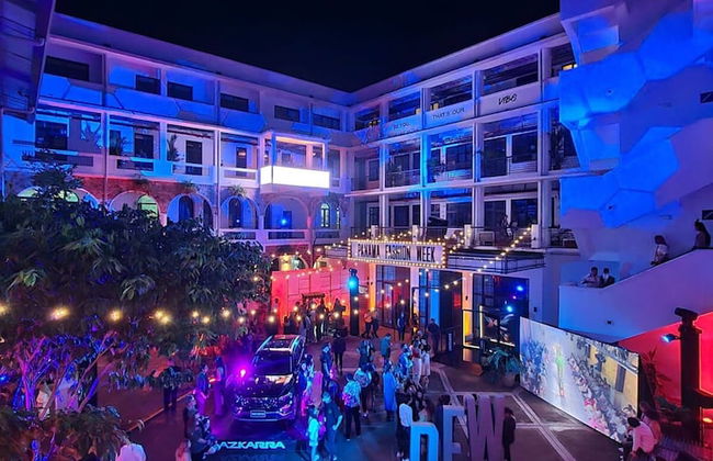 w Comfy Loft in Santa Ana - Photo 14