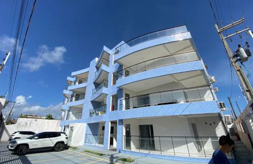 No Atalaia, Fort Poseidon rua do Atalho a 700 metros da praia do Atalaia, apartamento novo decorado, varanda, sala de estar e jantar, 02 suítes, 03 banheiros, lavanderia, cozinha, piscina, churrasqueira, salão de jogos, vista parcial das dunas e mar - Photo 1