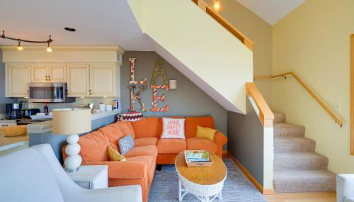 Elk Rapids Condo with Balcony Overlooking Elk Lake! - Foto 4