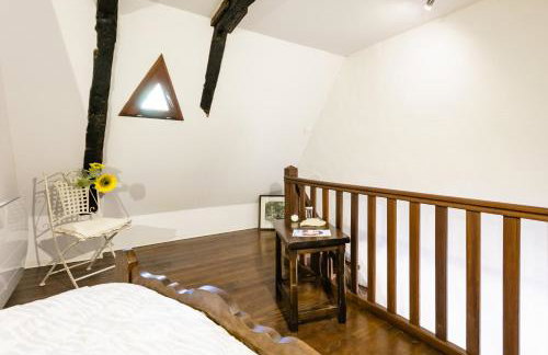 La Tour Aliénor, maison de caractère du XIVème siècle - Photo 25