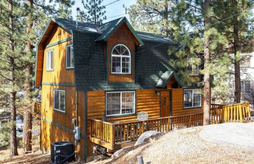 Pine Den Cabin: Arcade+Fire Pit+BBQ - Foto 74