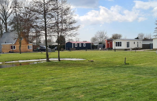 Cozy Chalet on a Holiday Park Near Alkmaar - Photo 2