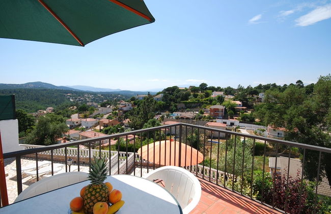 Cozy Villa in Lloret de Mar With Private Pool for 11 pax - Photo 11