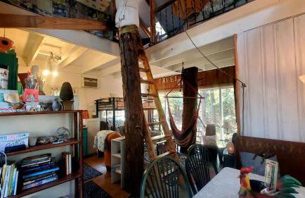 Magical Tree House Rental Nestled in the Woods on Farm Retreat near St. Louis, Missouri - Foto 21