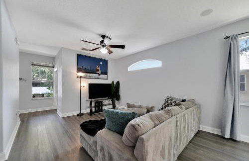 Spacious 3BR Family Home Near Sponge Docks - Foto 25