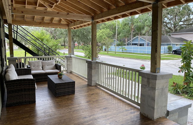 The Front Porch - Photo 13