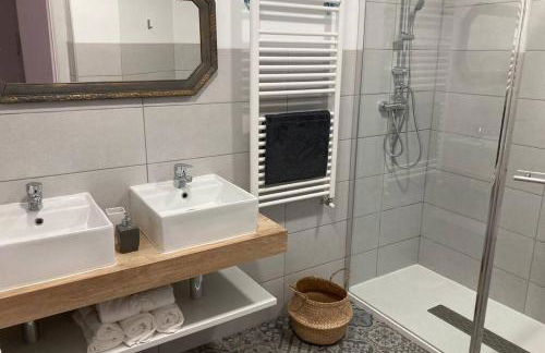 Piso nuevo, céntrico y tranquilo - Foto 11