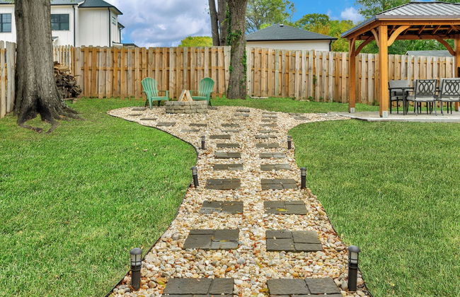 Stylish 4BR Haven Backyard and Fire Pit - Foto 43