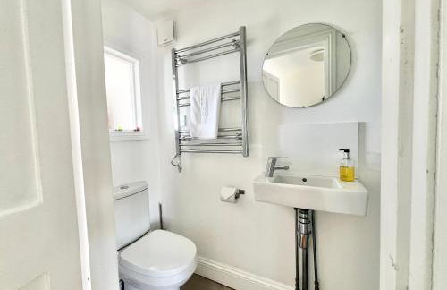 3 bedroom stunning house with garden and amazing sea views - Foto 25