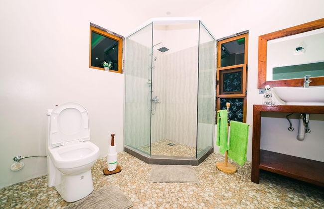 Denika's Suites - Foto 24