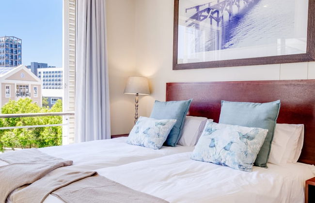 Simplistic Elegance at Altmore 203 - Photo 17