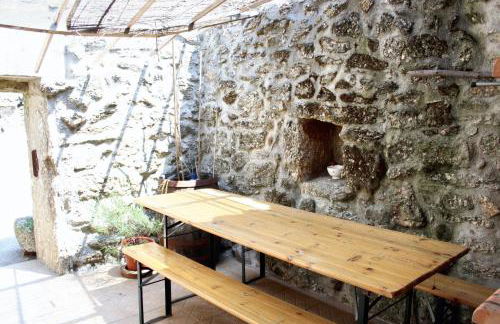 Spacious Family House in Nogueira with Garden - Foto 24