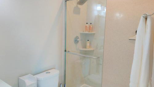 The Flat at the Cork Oak - Foto 5, Shower