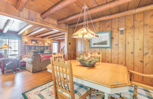 Steps to Lake Huron! Family Outdoorsy Getaway - Foto 10