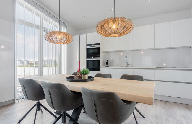 3 bedroom House in Wemeldinge with garden and terrace - Photo 3