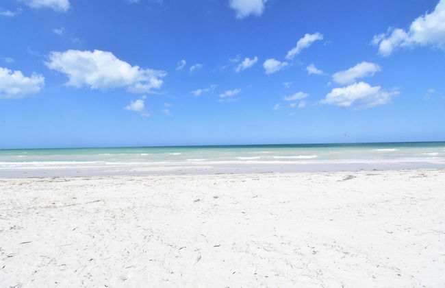 Arena y Mar Beachfront House, El Cuyo by The Spot Rentals - Foto 33