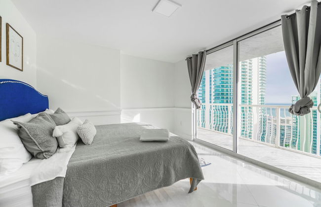 Sky High 31st Floor Condo W Parking - Foto 18