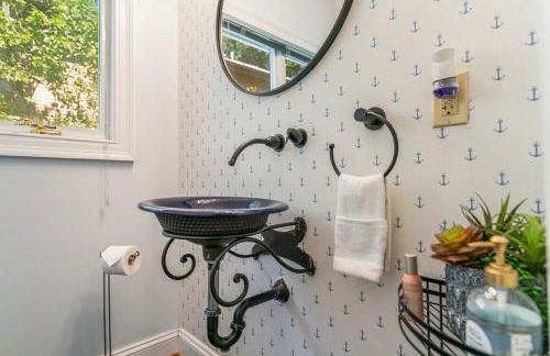 Waterfront Getaway - Dock UR Boat & Walk to Beach - Foto 9