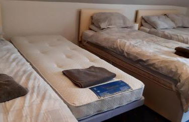 1 Bed Flat - Sleeps 4 - Garden - Parking - Wifi - Photo 4