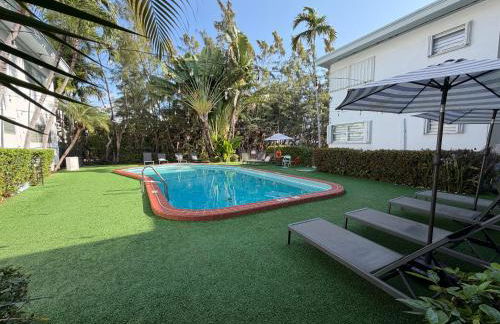 Bay Harbor Boutique Vacation Rental - Photo 58