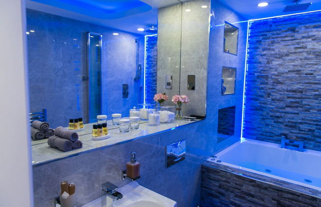 Aphrodite Suites Huddersfield - Foto 51