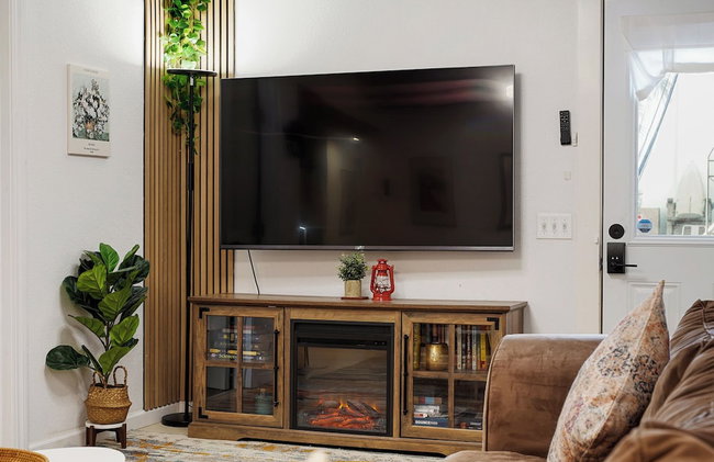 Coast PalmTree Yard 2BR Block from Beach - Photo 24