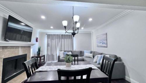Luxurious 2 Bedroom Condo Shortest Walk To Disney - Foto 5