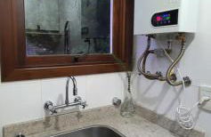 Apto com lareira, ar quente frio a 800m do centro - Foto 28