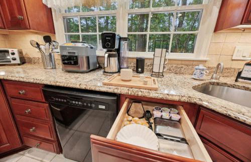 DC Luxury Retreat in Forest Spacious Full of Fun - Foto 30