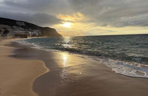 Casa Luminosa - 160m to the beach, located in the Historical Center of Sesimbra - Foto 34