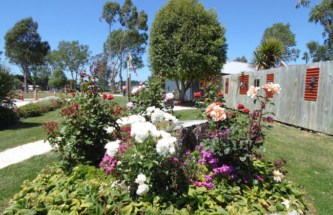 Glenavys Waitaki River Motor Camp - Caravan Park - Foto 35