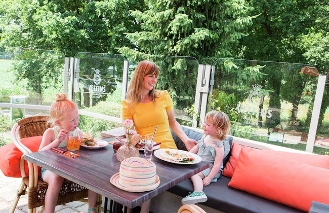 Group Getaway in Arcen - Photo 22