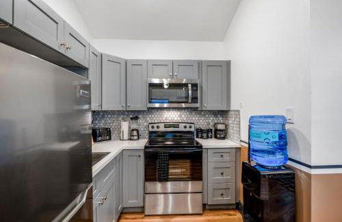 HTX Ultra Chiic Suite #1 - Photo 8