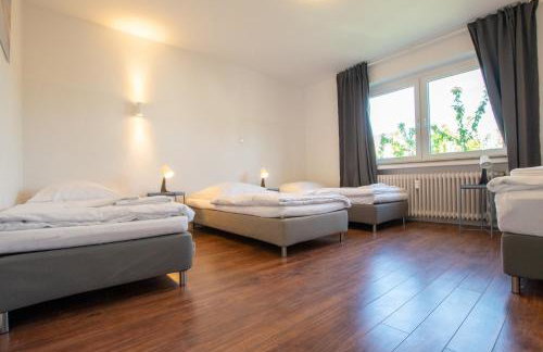 Tolstov Apartments - 1 , 3 and 4 Room Apartments - 20 min Messe DUS & Airport DUS - Foto 63