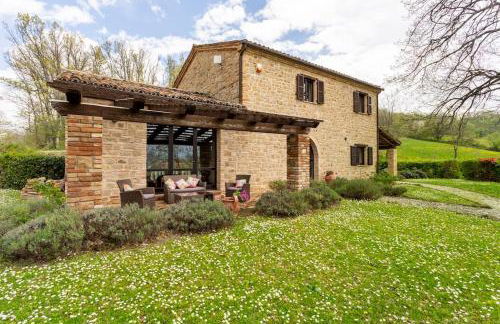 Luxury Villa with Pool, Stunning Location - Foto 8