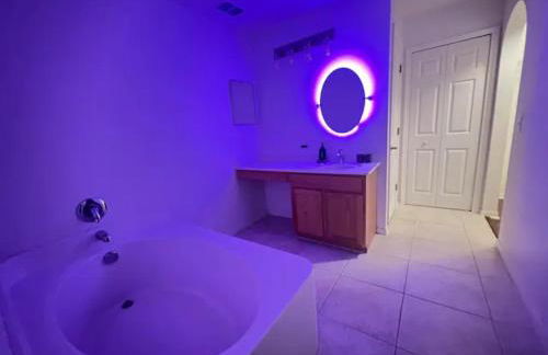 Poolside Cocoa Oasis w/ Tiki Bar! - Foto 13