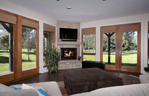 Spectacular Family Vacation Home with Fishing Pond Near Aspen, Colorado - Foto 5