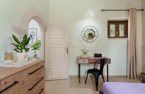 Butterfly, a historical villa with pool & hot tub! - Foto 16