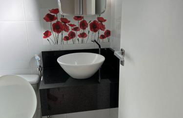 Cobertura 5 suites frente mar Guarujá Pitangueiras - Foto 32