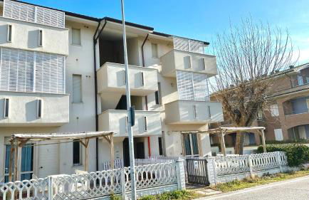 Fano, trilocale con terrazzino a 30mt dal mare - F006 - Foto 21