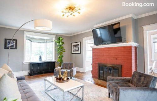 AC 6BR2BA Quiet Island House Near Casinos - Foto 33