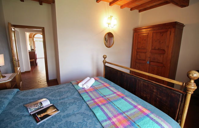 Farmhouse in Poppi With Pool & Valley Views - Foto 4