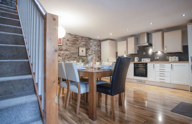 Fletcher Coach House - 3 Bedroom Cottage - Pendine - Photo 26